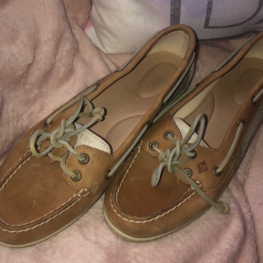 Sperry’s - Picture 2 of 5